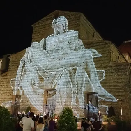 Maison Orange 公寓